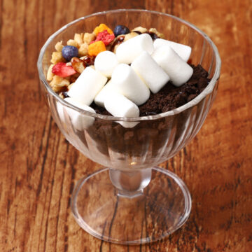 チョコレートのヨーグルトボウル